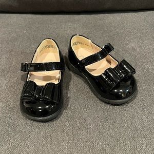 The Children’s Place Black Toddler Bow Shoes Size 4